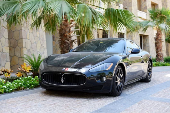 MASERATI Ghibli Sum insured €35,000 👉 Estimated premium €717–€757 Down Payment Required €74