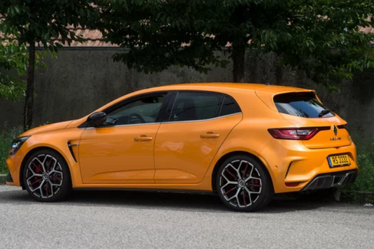 RENAULT Megane RS COMPREHENSIVE INSURANCE  | Sum Insured: €31,000  👉 Est. Cost: €422–€452 Down Payment Required €43