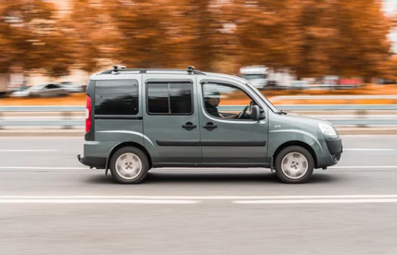Commercial FIAT Doblo 1248cc Sum Insured: €7,000 👉 Estimated premium: €392–€452 Down Payment Required: €40,80