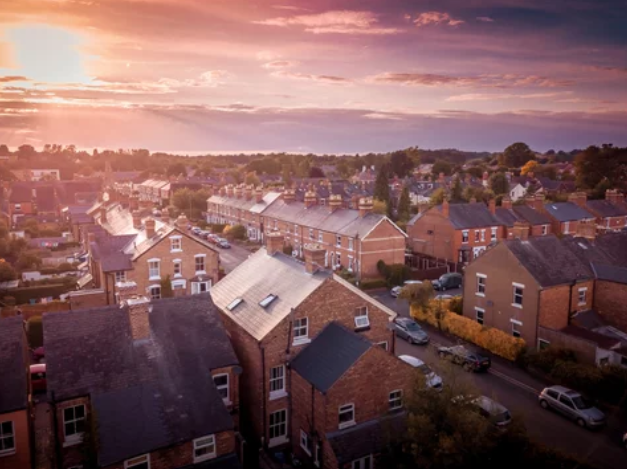 Property Owners Sum insurance €2,290,582 Gross Rentals €52,500 Property Owners Liability €2,000,000👉estimated annual Total €7,900- Start with Upfront fee of: €787